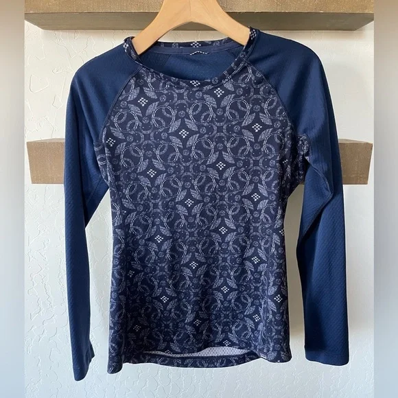 Patagonia|Capilene Midweight Base layer crew top, Cool to Cold•••Size Medium - Picture 6 of 16